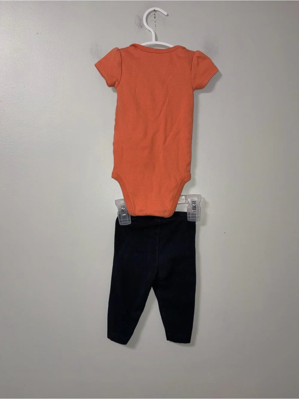 Carters Orange Black Body Suit Pants Set So Very Cute Floral Graphic 6M